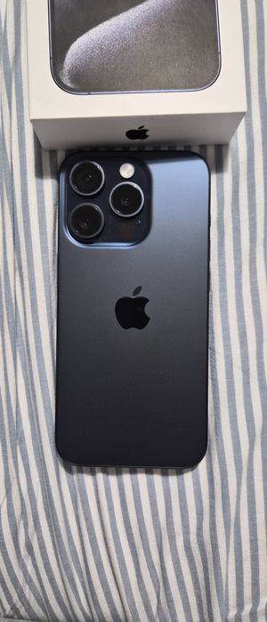 Iphone 15 pro 128 GB Blue Titanium