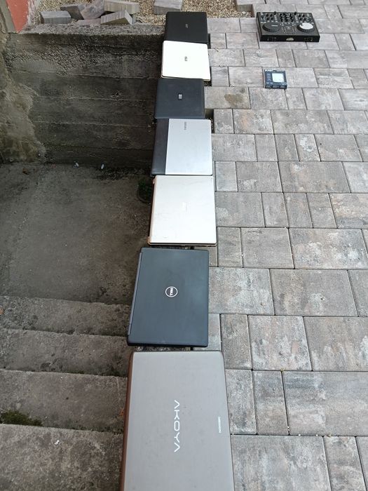 Laptop uri pentru piese