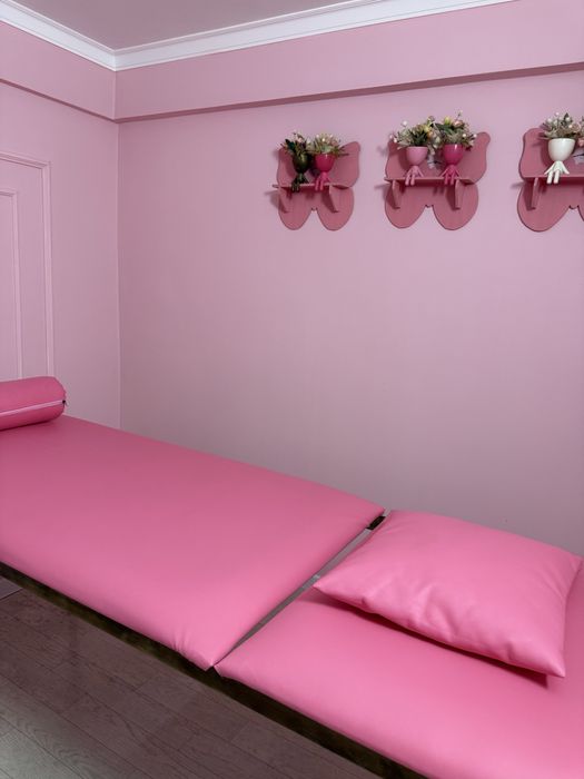 Кушетка для массажа и спа