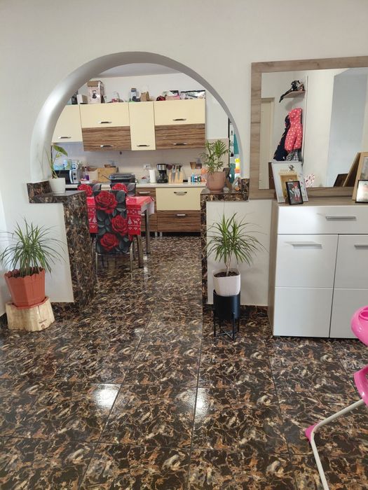 Apartament de vanzare 75000€ ,negociabil