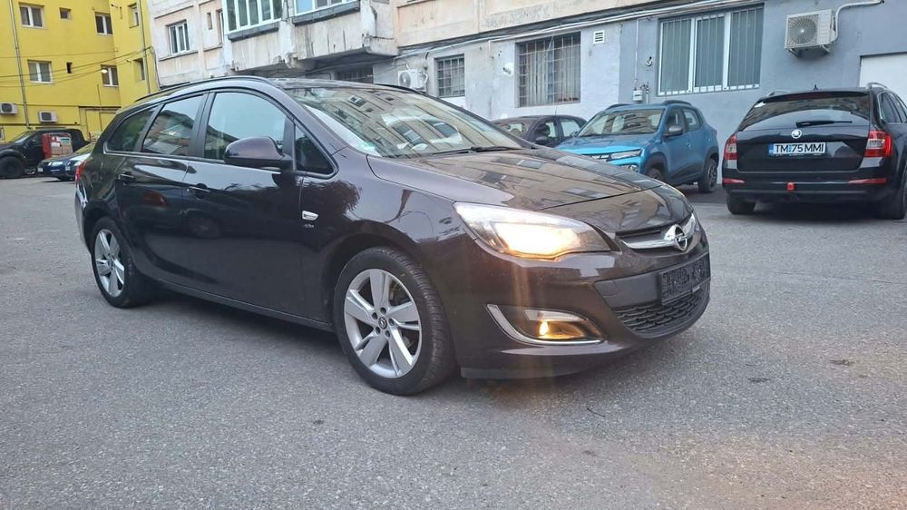 OPEL Astra 2014 — imagine 1