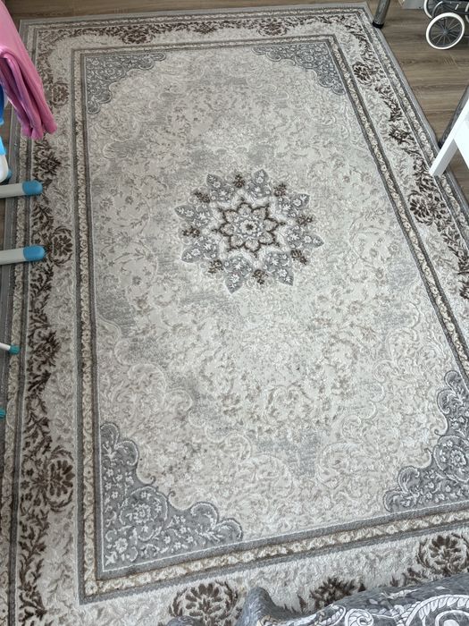 Ковер размер 2*3 бу в хорошем состоянии