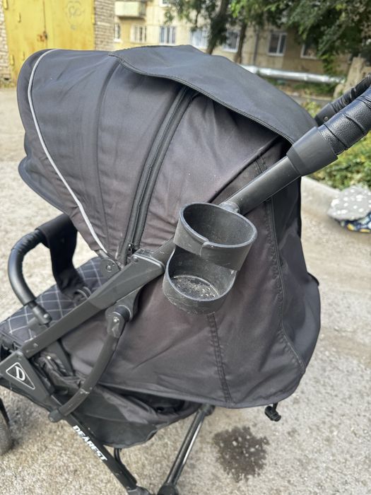 Продам коляску складывается в чемодан