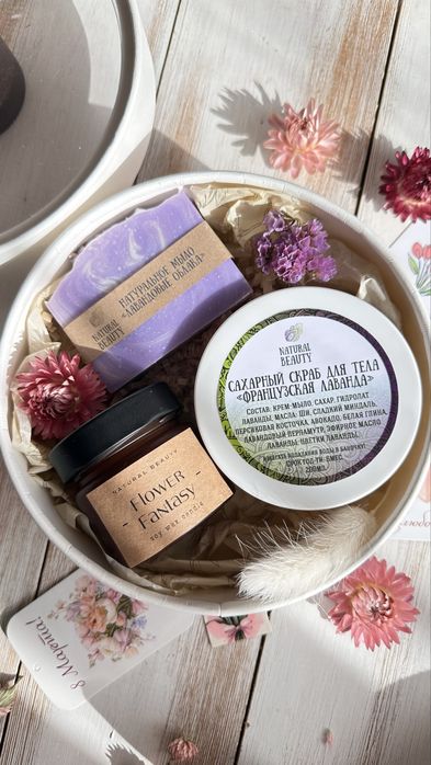 Наборы к 8 марта, свечи и мыло