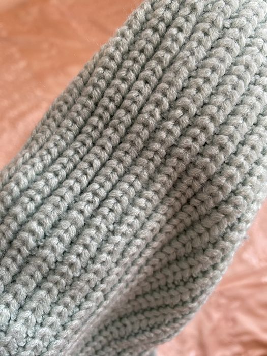 Продам женский свитер