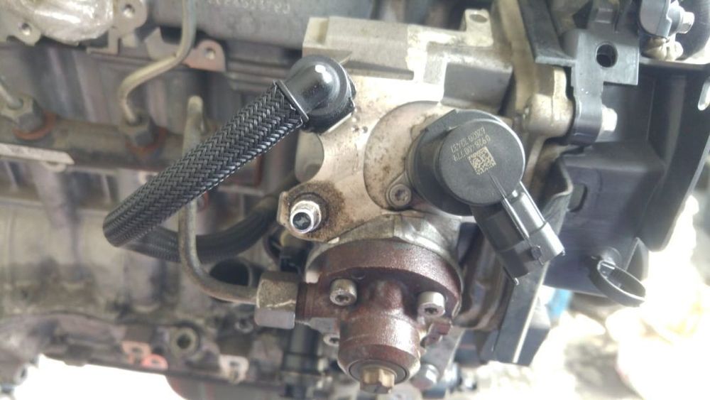 Pompa inalte 1.6 hdi peugeot 308 208 5008 citroen c3 c4 0445010739