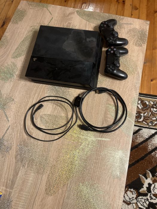 PlayStation 4 + 12 игри