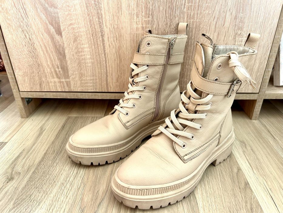 боти естествена кожа