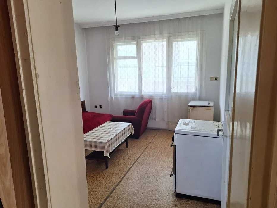 Продава се Тристаен апартамент в Хасково, Училищни - 100 кв.м за 860 €/кв.м - Снимка #3
