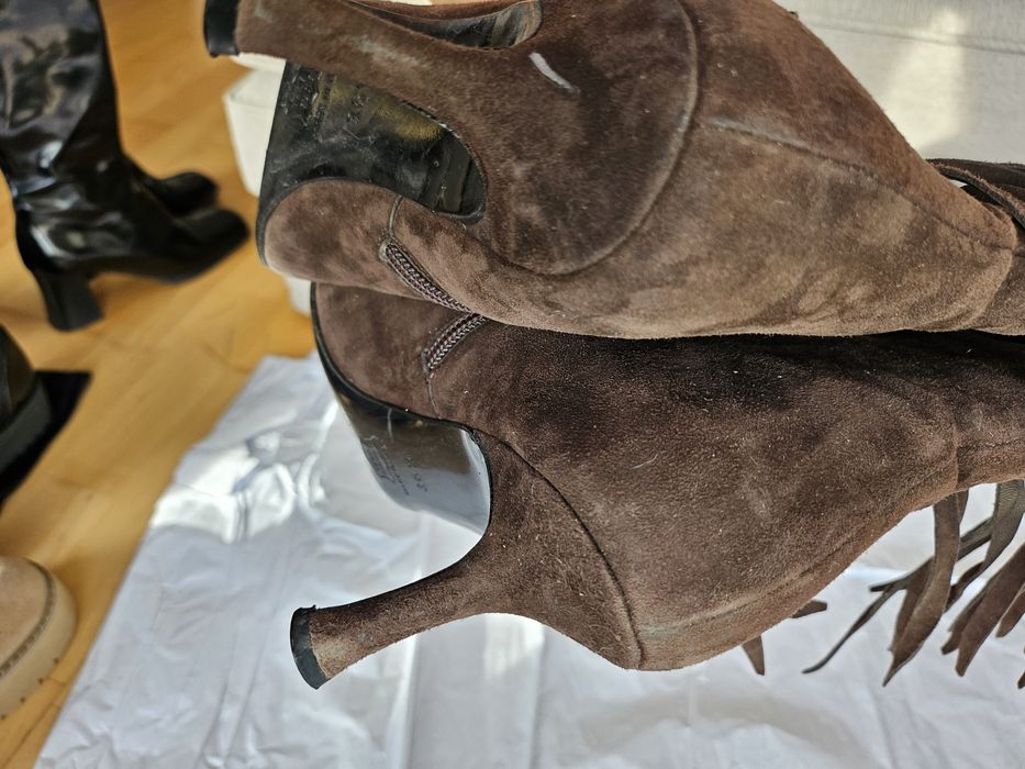 Cizme din piele naturala captusite cu piele, mar. 37, nubuc, franjuri