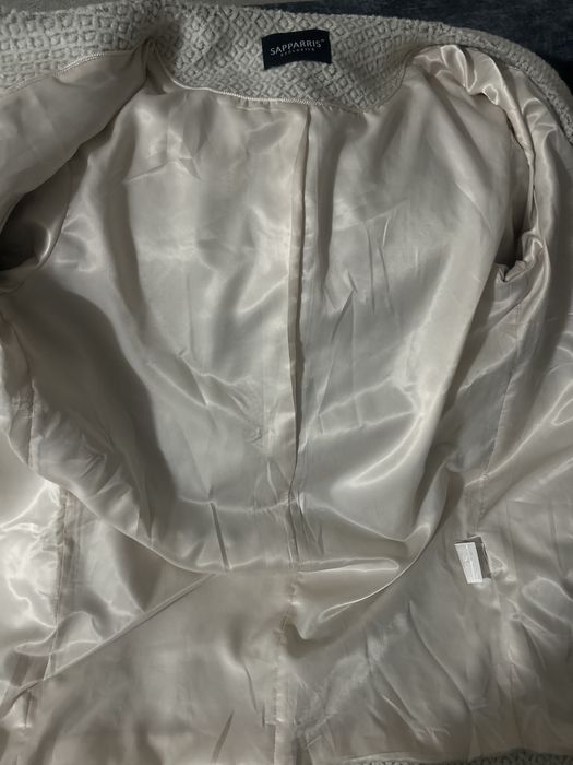 Продам пальто осень-весна