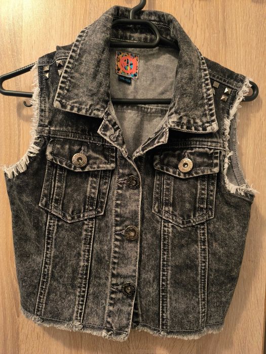 Дамски дънкови елеци с копчета в отлично състояние - 10 лв