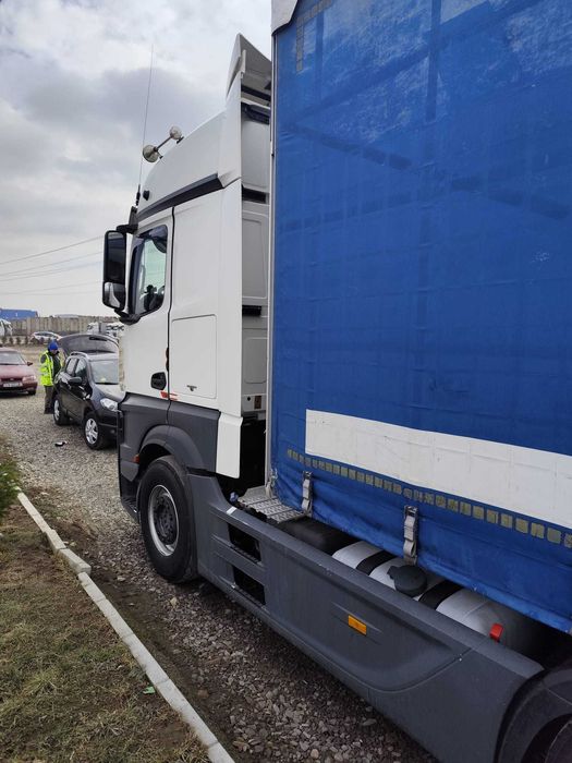 Vând sau dezmembrez Mercedes Actros MP4 Euro 6, an 2013 – motor defect