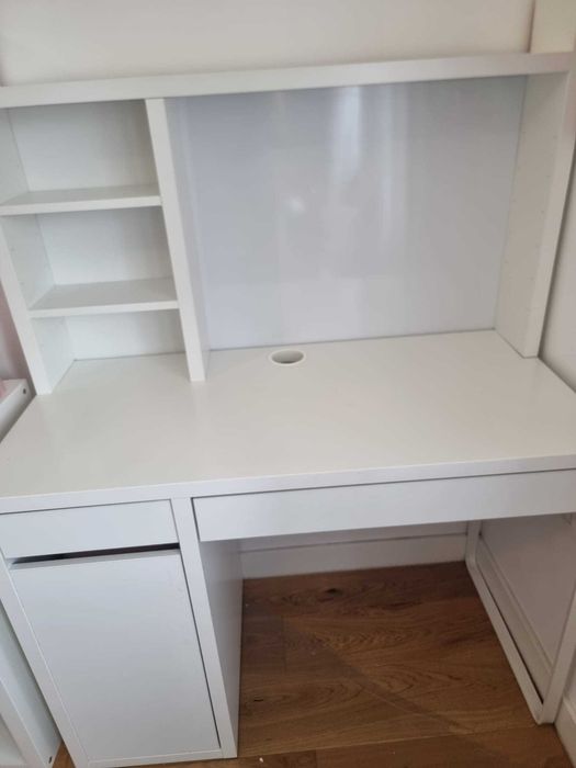Birou Micke Ikea alb cu unitate suplimentara inalta + Scaun VIMUND
