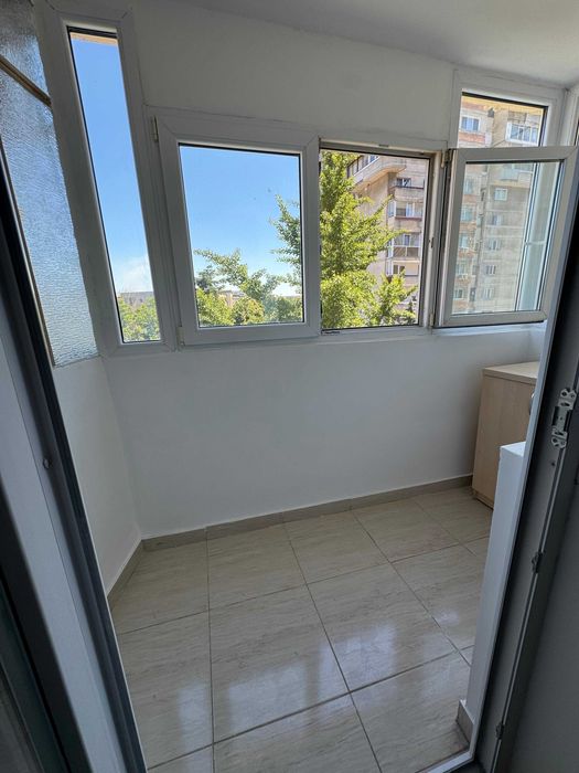 Închiriez apartament 2 camere ultracentral