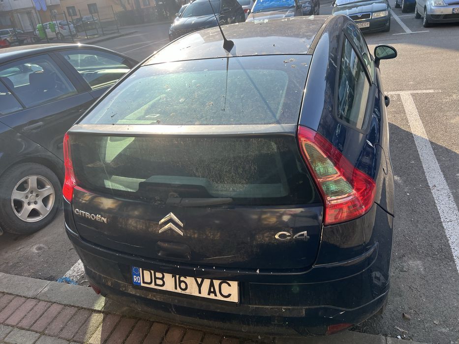 Citroen C4.
