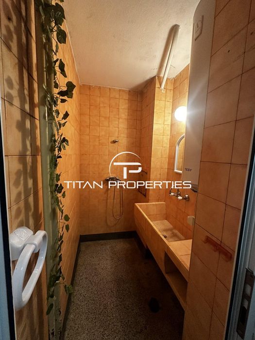 Дава се под наем Тристаен апартамент в Бургас, Изгрев - 80 кв.м за 408 € - Снимка #8