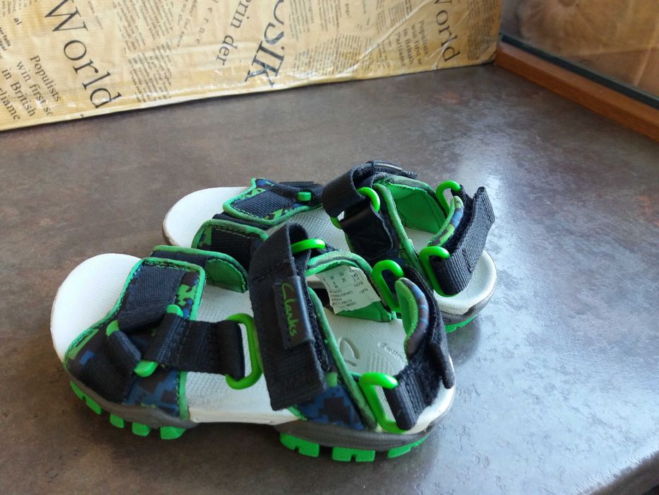 детски сандали,Clarks,летни отворени обувки за момче,номер25