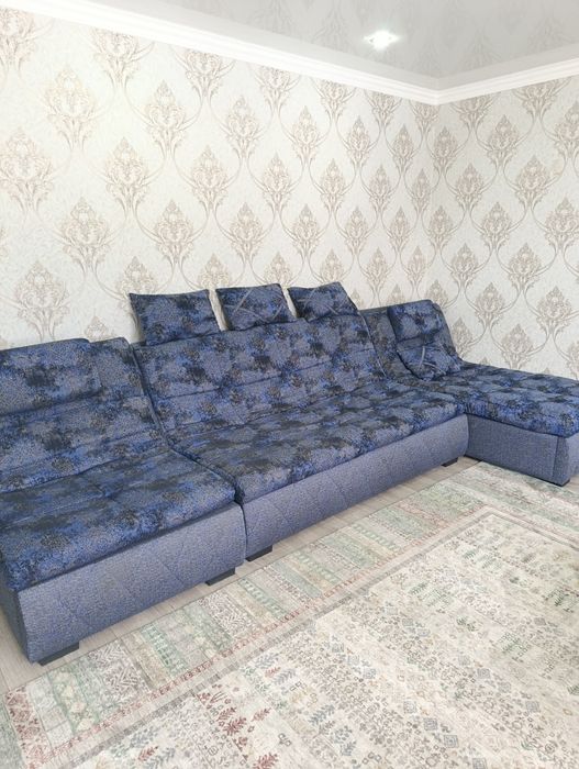 Диван продам для гостинной