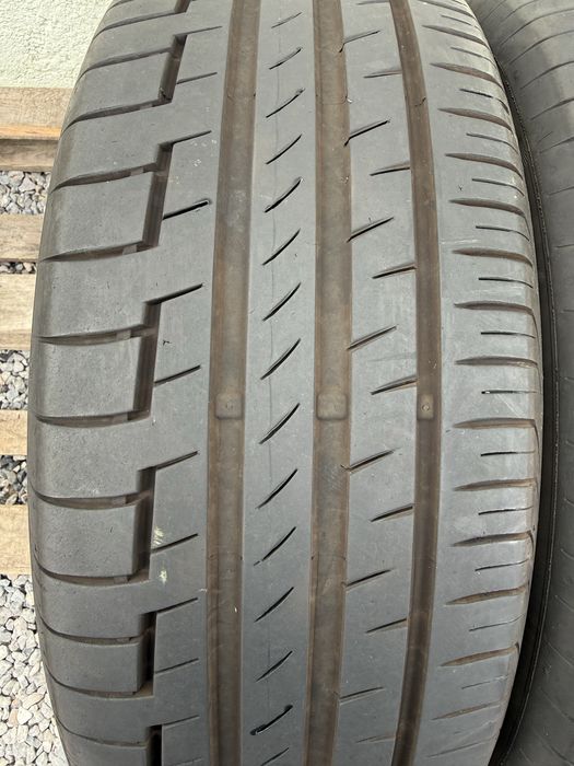 2бр 215/55/17 на 6,5мм с 22дот Континентал