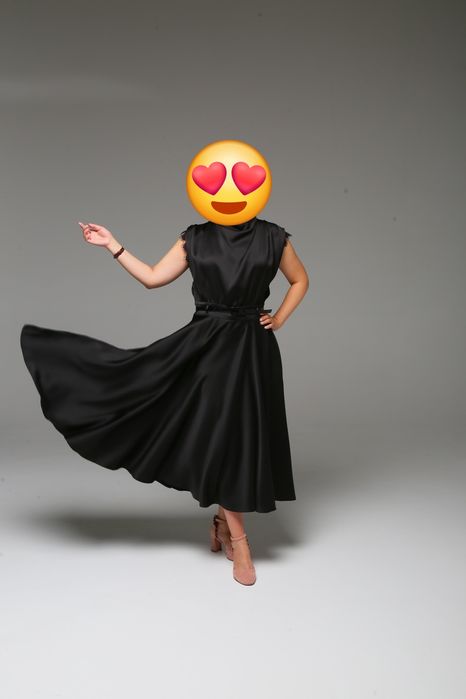 Вечернее атласное платье