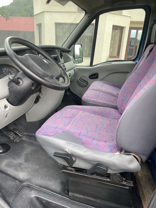 Renault Master autoplatforma