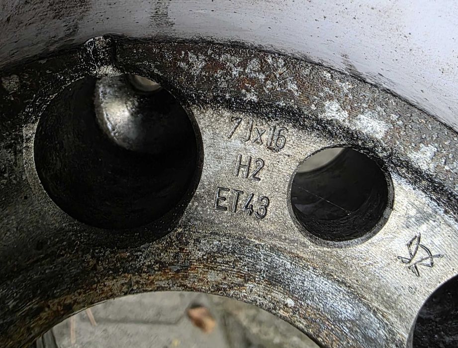 4бр. Джанти с гуми Mercedes W204