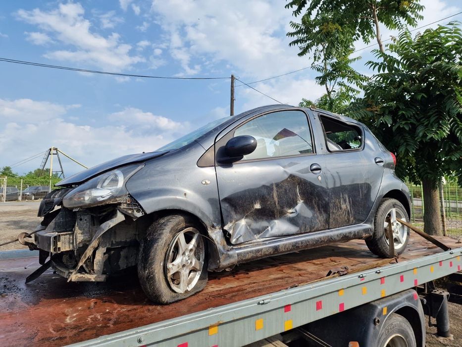 Dezmembram Toyota Aygo, an 2008, 1.0 benzina,cutie manuala