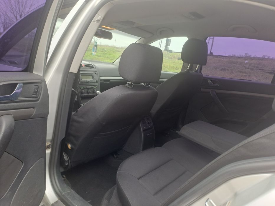 Skoda octavia 2 an 2006 motor 1.9tdi bkc bine întreținut