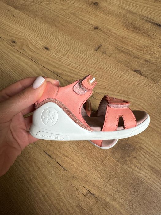 Biomecanics 2 чифта обувки за прохождане