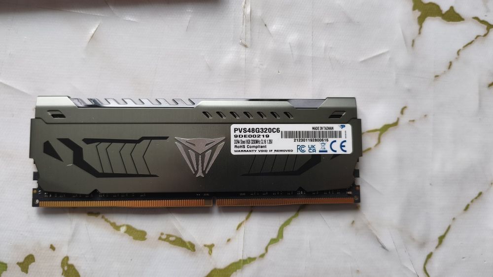 DDR4 3200MHz Patriot Viper.