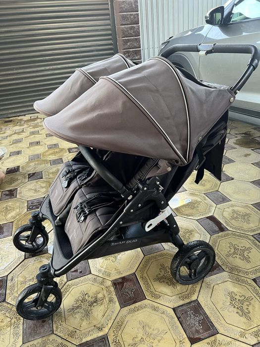 Коляска для близнецов либо погодок Valco Snap Duo