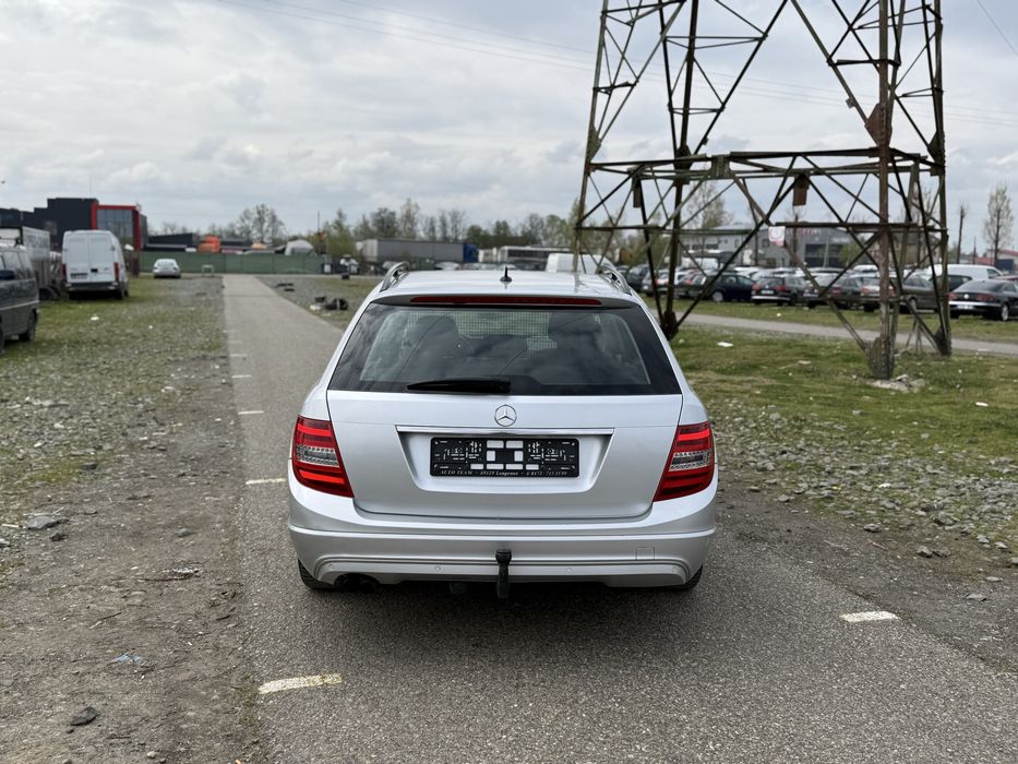 MERCEDES-BENZ C-Class 2011 — imagine 5