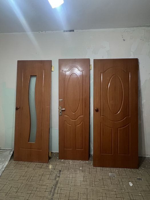 Дверь, двери 3 штуки, б/у