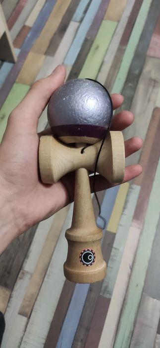 Kendama revo glaze eu am pus un pret rezonabil de 350 dar este negociabil