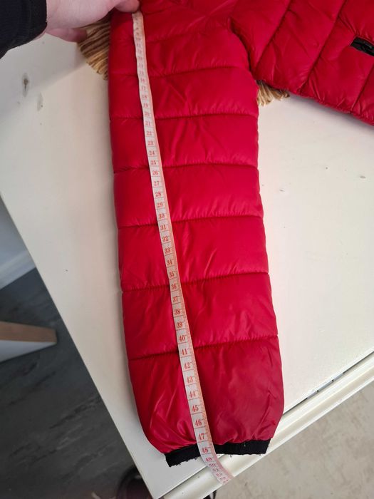 Детско яке на марката Guess