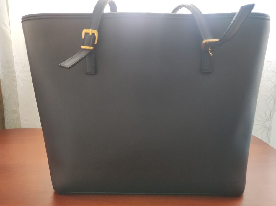 Продам сумку Michael Kors
