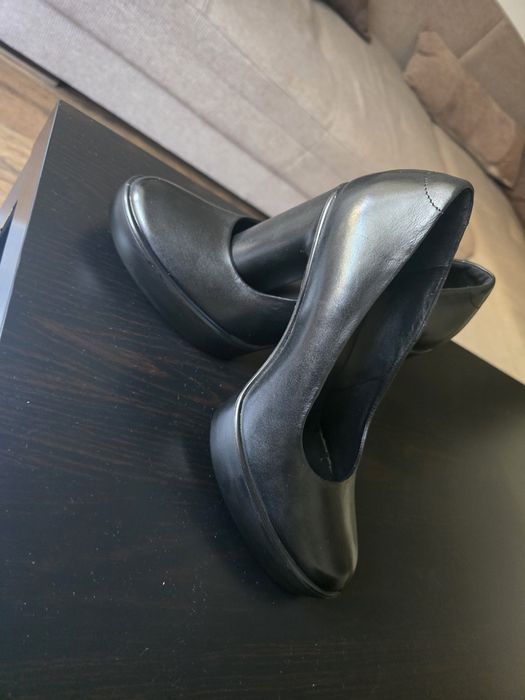 Pantofi cu toc , eleganti ECCO shape