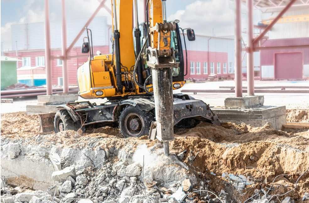 Хидравлични чукове под наем от Рентекс