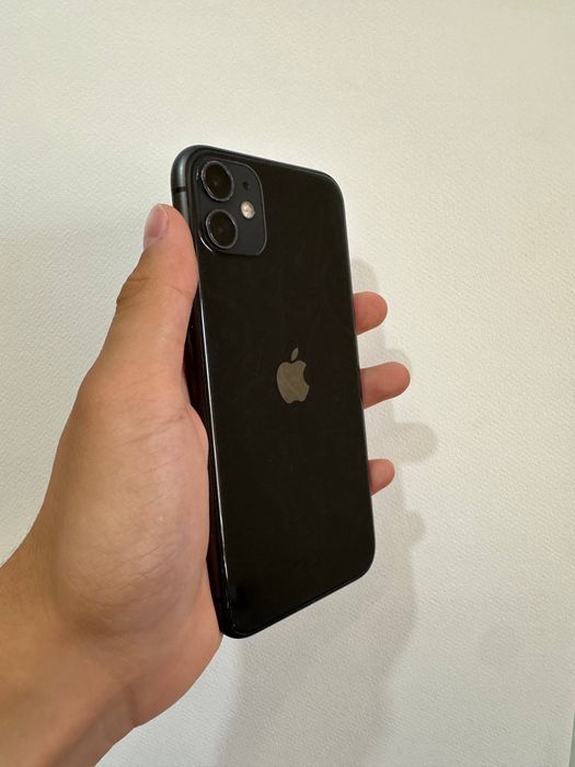 iPhone 11 (64 ГБ, АКБ - 77%).