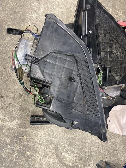 Ксенон фарове шкода октавия 2 2006г