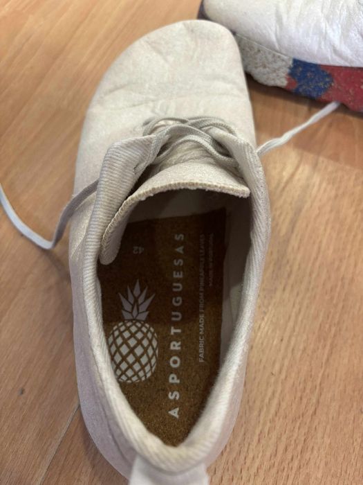 Обувки 42 номер.изработени от плат от Ананасови листа


+1
Това е обув