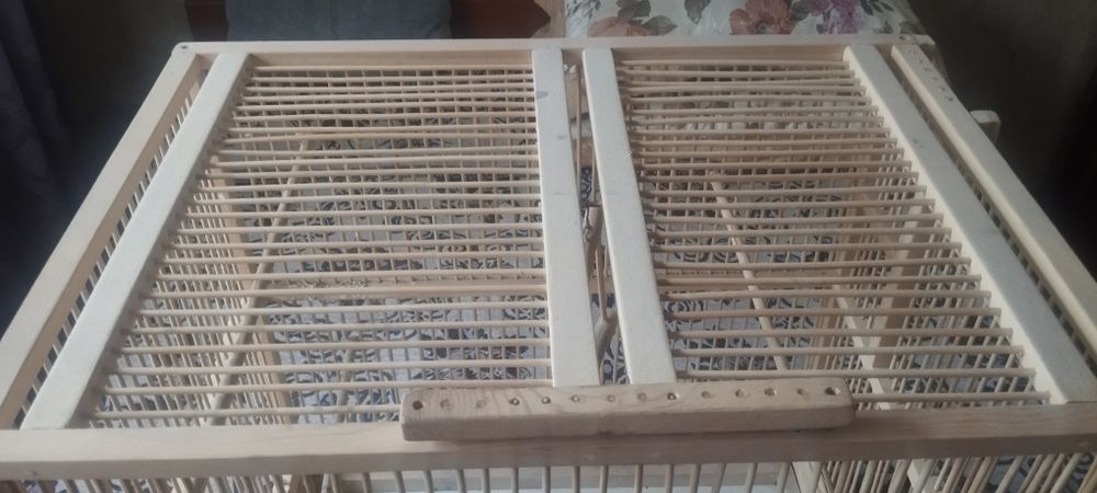 Продам клетку ,с дерева