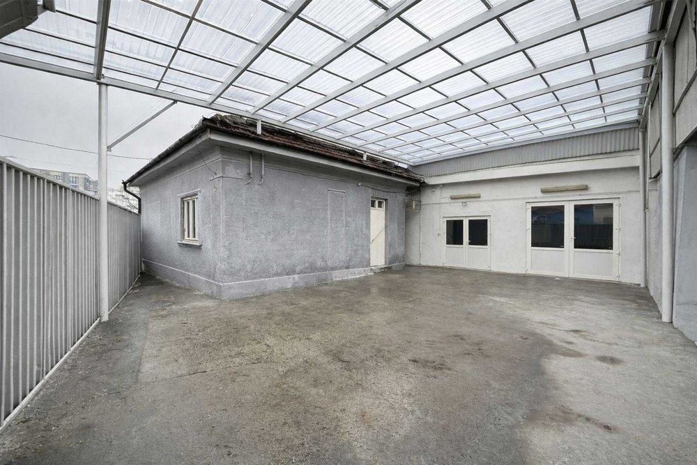 Birouri si hala productie / depozit de inchiriat, central in Oradea