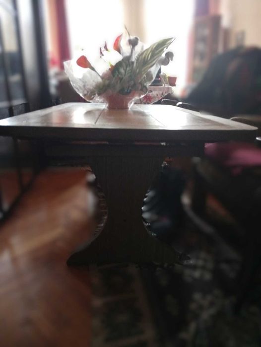 ---Vand masa din lemn---