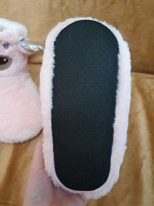 Мягкие тапочки для дома отличный подарок