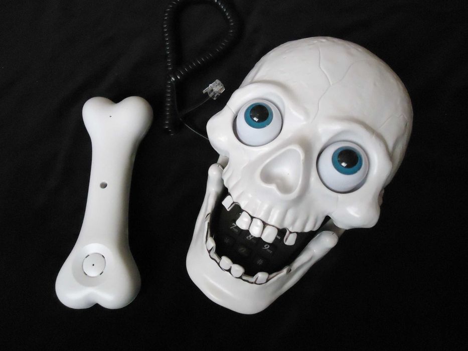 Telefon fix cap de mort craniu skull schelet