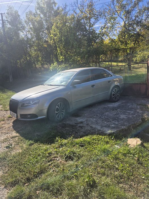 Vând Audi A4 S line
