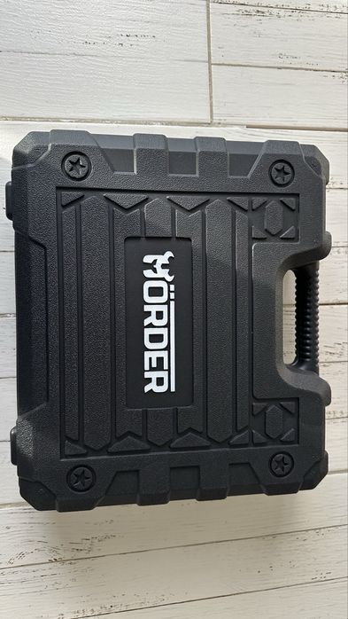 Шуруповерт бесщеточный