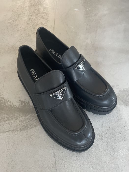 Лоуфери Prada естествена кожа